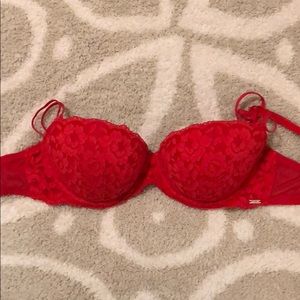 Victoria’s Secret Pink bra